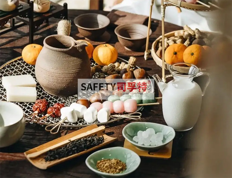 圍爐煮茶驟然爆火，一套好的圍爐茶桌必不可少[司孚特圍爐茶桌,炭火爐](圖2)