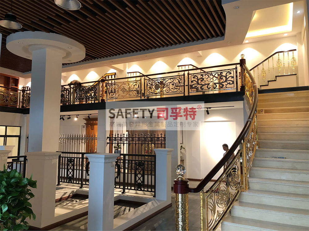 鋁藝鏤空雕花樓梯扶手：造型多樣，工藝成熟，彰顯高端品味(圖6)